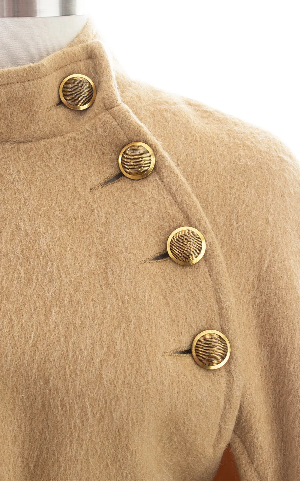 1960s 1970s Beige Wool Mohair Belted Cape | small/medium/large